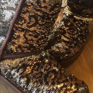 Beautiful Ugg leopard sequined boots